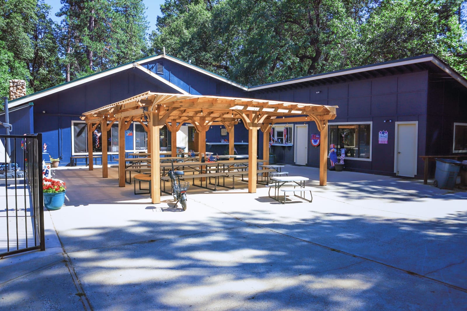 Adult Clubhouse covered patio entrance at Outdoorsy Yosemite